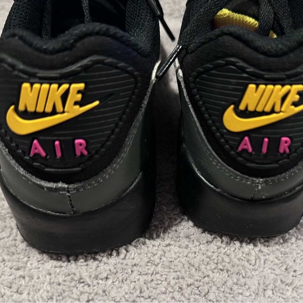Nike Air Max 90 Goretex Black and Yellow Sneakers - Picture 6 of 11
